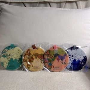 World 🌎 Traveler luggage tags set of 4